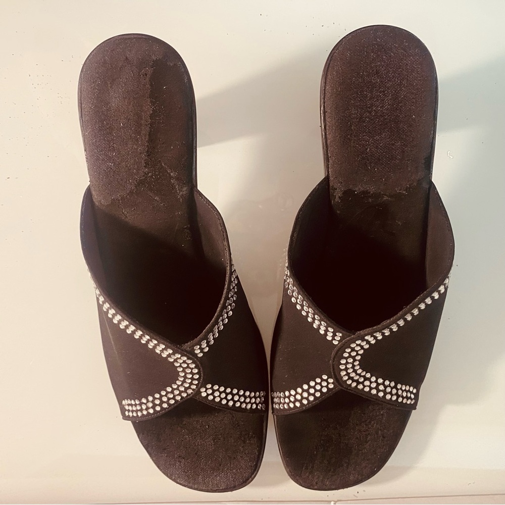 Onex Size 10 Black High-Heeled Mules Square Toe Lightweight decor accents - Picture 11 of 11